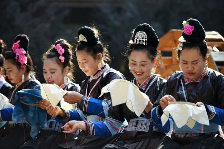 微信图片_2025-10-16_105129_509.jpg